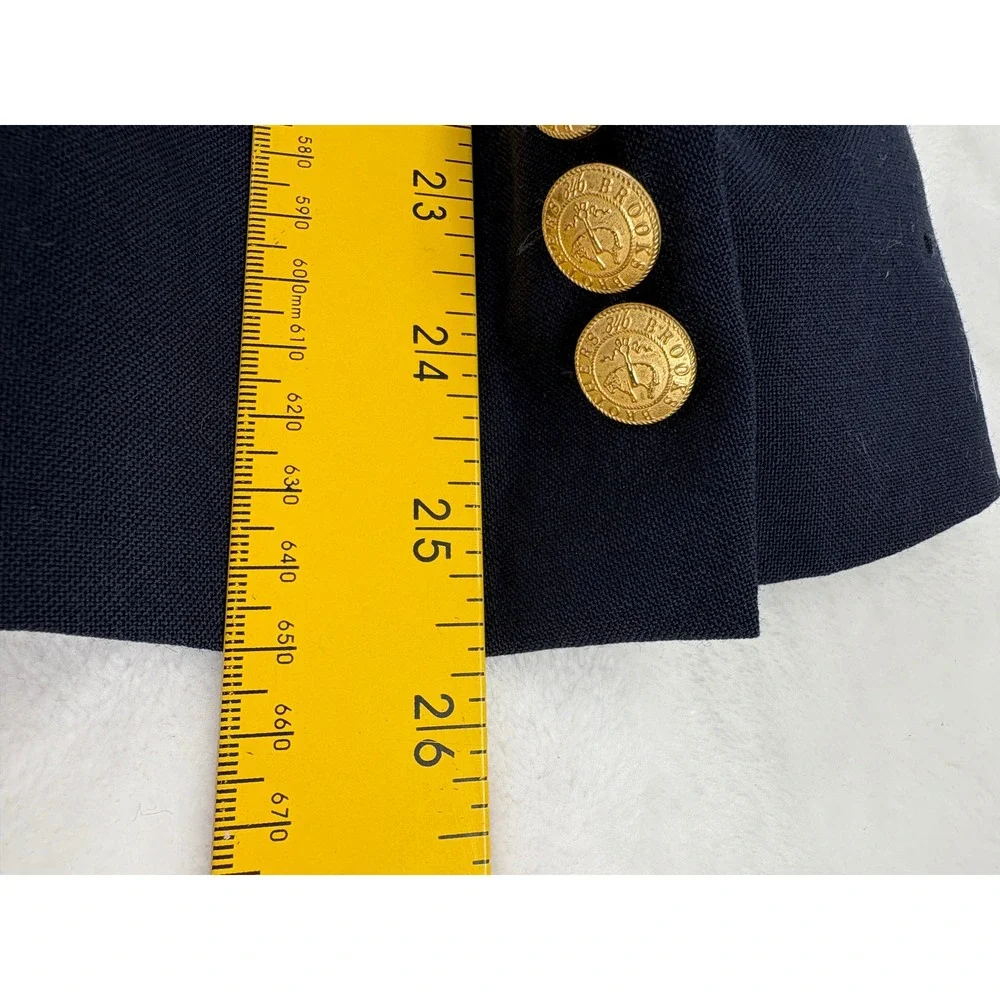 Brooks Brothers item details